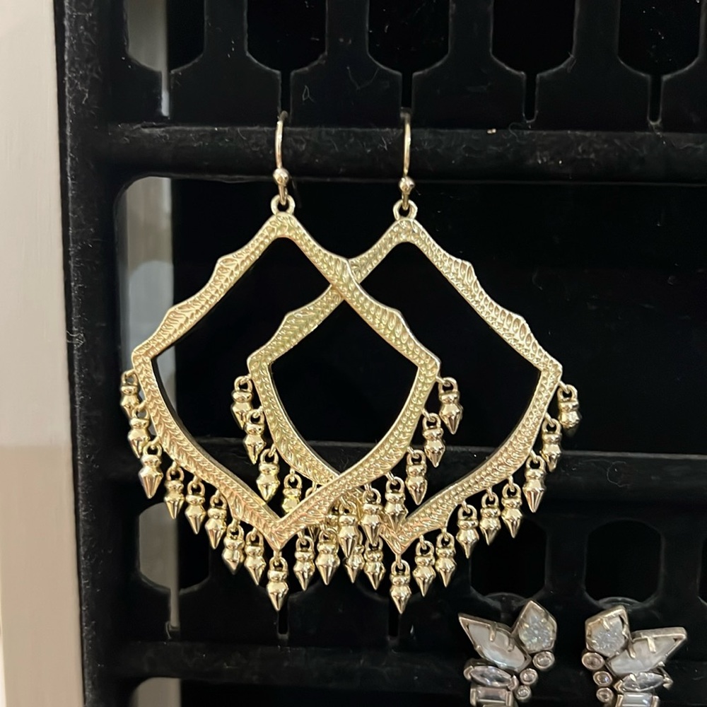 Kendra Scott gold drop earrings